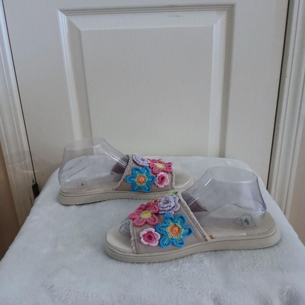 Rocket Dog Vibrant Multicolor Crochet Flower Butterfly Slide Sandals 8 Dopamine - Picture 5 of 8